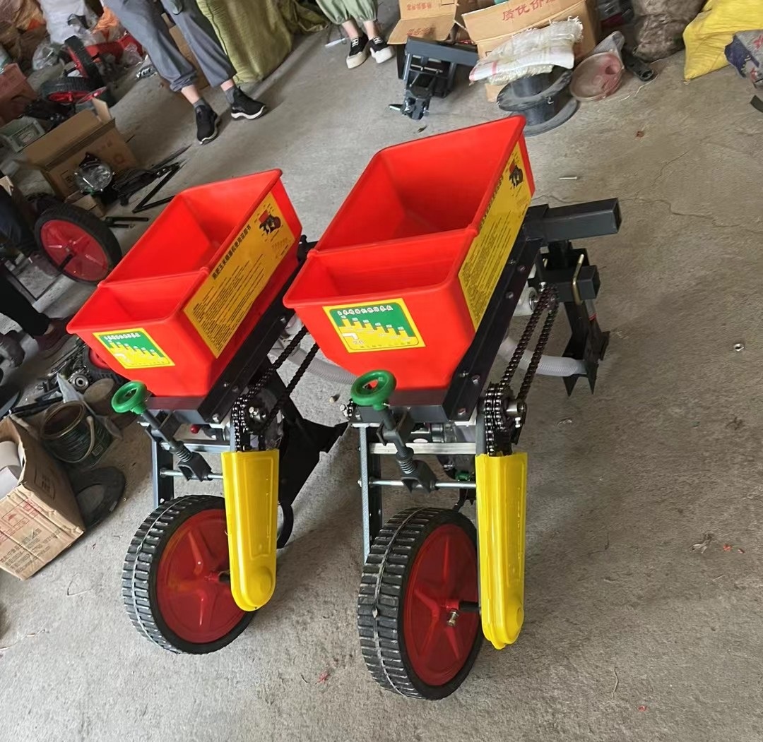 Landbouwmachines voor het plan - Tractor Implement recensie en prijs